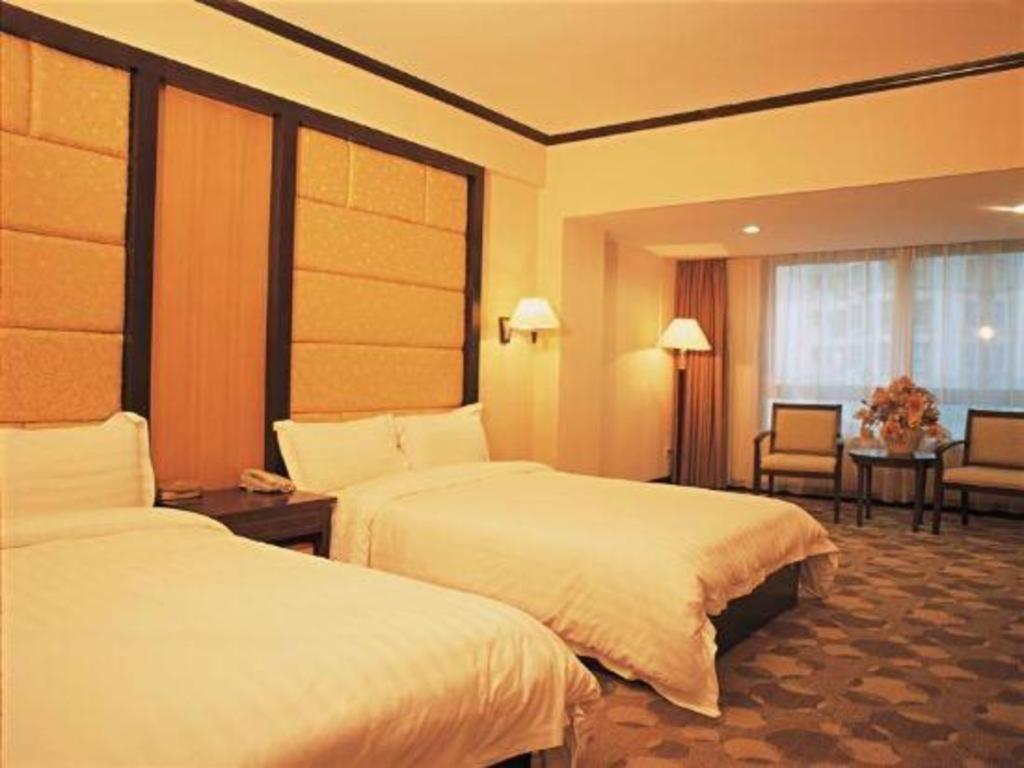 New Pearl River Hotel Cantón Exterior foto